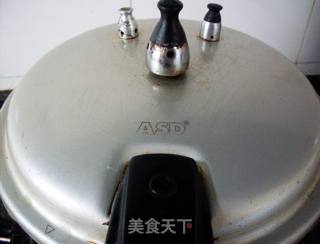 青菜煲肥肠的做法步骤：10