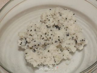 芝麻锅巴的做法步骤：2