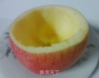 鸡蛋炖苹果的做法步骤：1