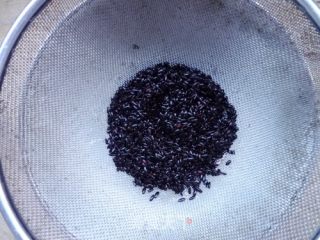 低卡黑米黑芝麻核桃馒头的做法步骤：2