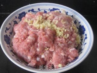 萝卜丝肉馅馒头的做法步骤：1