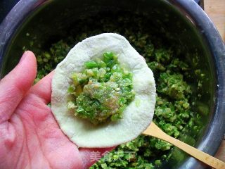 翡翠烫面蒸饺的做法步骤：8