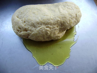 休闲小吃----山楂酱小餐包的做法步骤：3