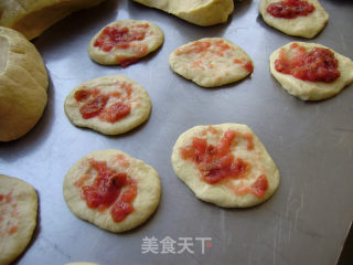 休闲小吃----山楂酱小餐包的做法步骤：10