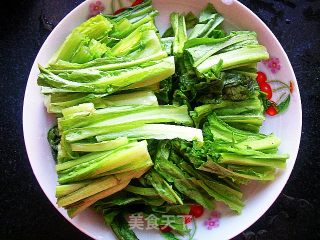 荤香油麦菜的做法步骤：1