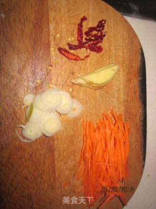 肉丝芥菜的做法步骤：2