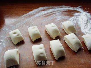 香酥韭菜盒子的做法步骤：9