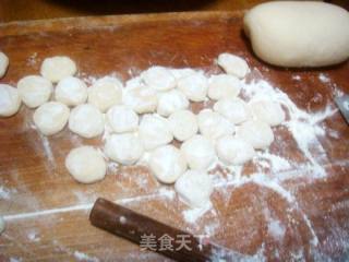 韭菜水饺的做法步骤：2