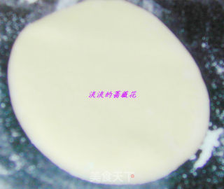 欢度春节 ---酥、脆、咸、甜、鲜味的各种小零食，一定有你喜欢吃的一款的做法步骤：1