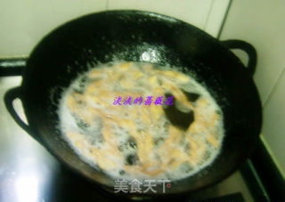 欢度春节 ---酥、脆、咸、甜、鲜味的各种小零食，一定有你喜欢吃的一款的做法步骤：6
