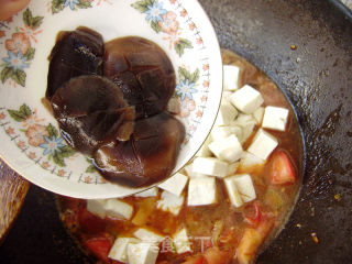 家常菜----西红柿香菇烧豆腐的做法步骤：7