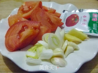 【简单宴客菜】红红火火---番茄牛腩的做法步骤：7