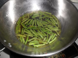 酱香豇豆土豆片的做法步骤：3