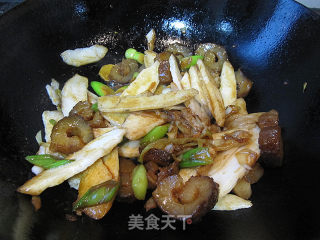 海参炒淮山的做法步骤：8