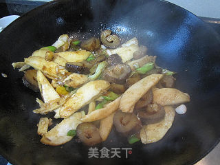 海参炒淮山的做法步骤：9