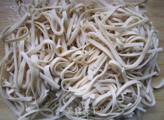 红油豆腐皮的做法步骤：3