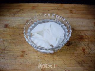 清炒杂蔬的做法步骤：1