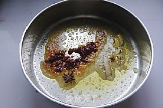 蒜苗烧猪蹄的做法步骤：5