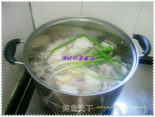 心肺病人的佳音---萝卜枸杞杏仁猪肺汤的做法步骤：5
