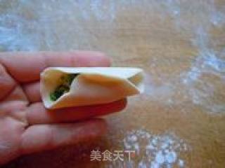 适合新手的韭菜鸡蛋素水饺的做法步骤：21