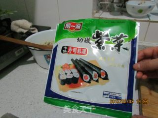 酸菜寿司的做法步骤：4