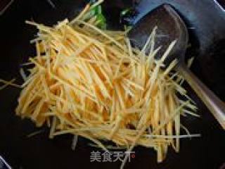 醋溜红薯丝的做法步骤：7