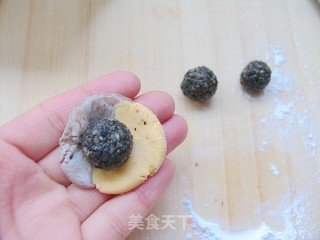 坚果双色汤圆的做法步骤：11