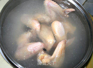 【让你吃得放不下手的鸡翅】腐乳红豆鸡翅的做法步骤：3