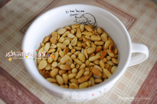 松子糕的做法步骤：1