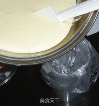 蛋黄派的做法步骤：17