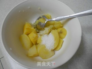 荷叶地瓜饼的做法步骤：4