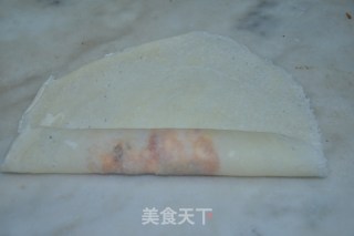 雪菜肉泥春卷的做法步骤：6