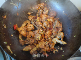 野鸡烧两菇的做法步骤：7