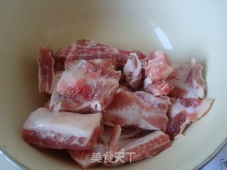 炖排骨的做法步骤：1