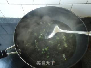 青菜头木耳鱼丸汤的做法步骤：4
