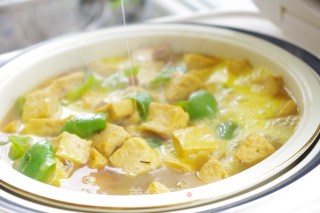 一品豆腐煲的做法步骤：7