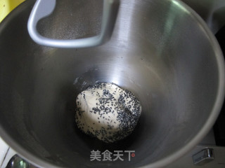 厨师机版全麦黑芝麻吐司的做法步骤：9