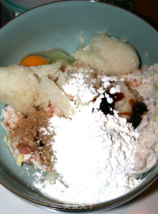 【让你吃得不腻的白肉丸子】糖醋板栗白玉丸的做法步骤：7
