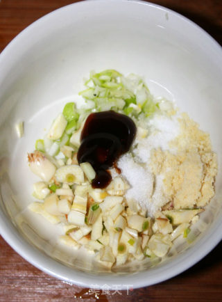 【让你吃得不腻的白肉丸子】糖醋板栗白玉丸的做法步骤：11