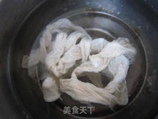 家庭自制松花蛋肠的做法步骤：1