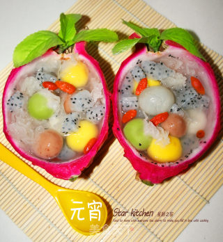 【让你吃得难忘的汤圆】炫彩银耳水果汤圆的做法步骤：16