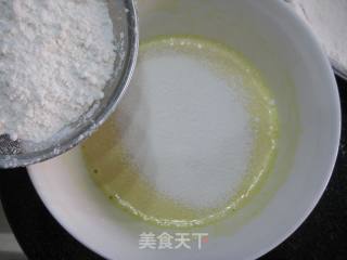 卖相好口感棒—千叶纹夹心蛋糕的做法步骤：5
