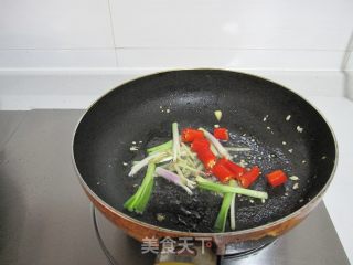 蒜茸虾的做法步骤：1