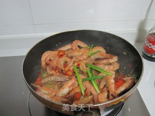 蒜茸虾的做法步骤：2