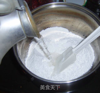 双重鲜味肉汤圆的做法步骤：5