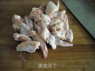 慈菇焖鸡翅的做法步骤：2