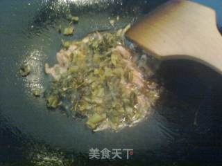 家乡的味道——雪菜肉丝炒年糕的做法步骤：3