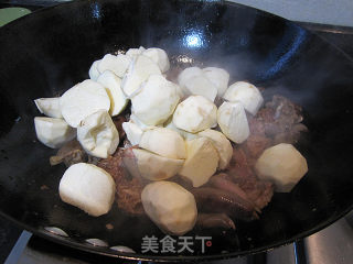 沙锅茨菇焖鹅的做法步骤：5