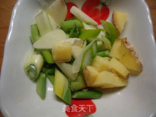 糖醋排骨的做法步骤：4