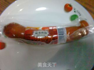 烤肠炒荷兰豆的做法步骤：1